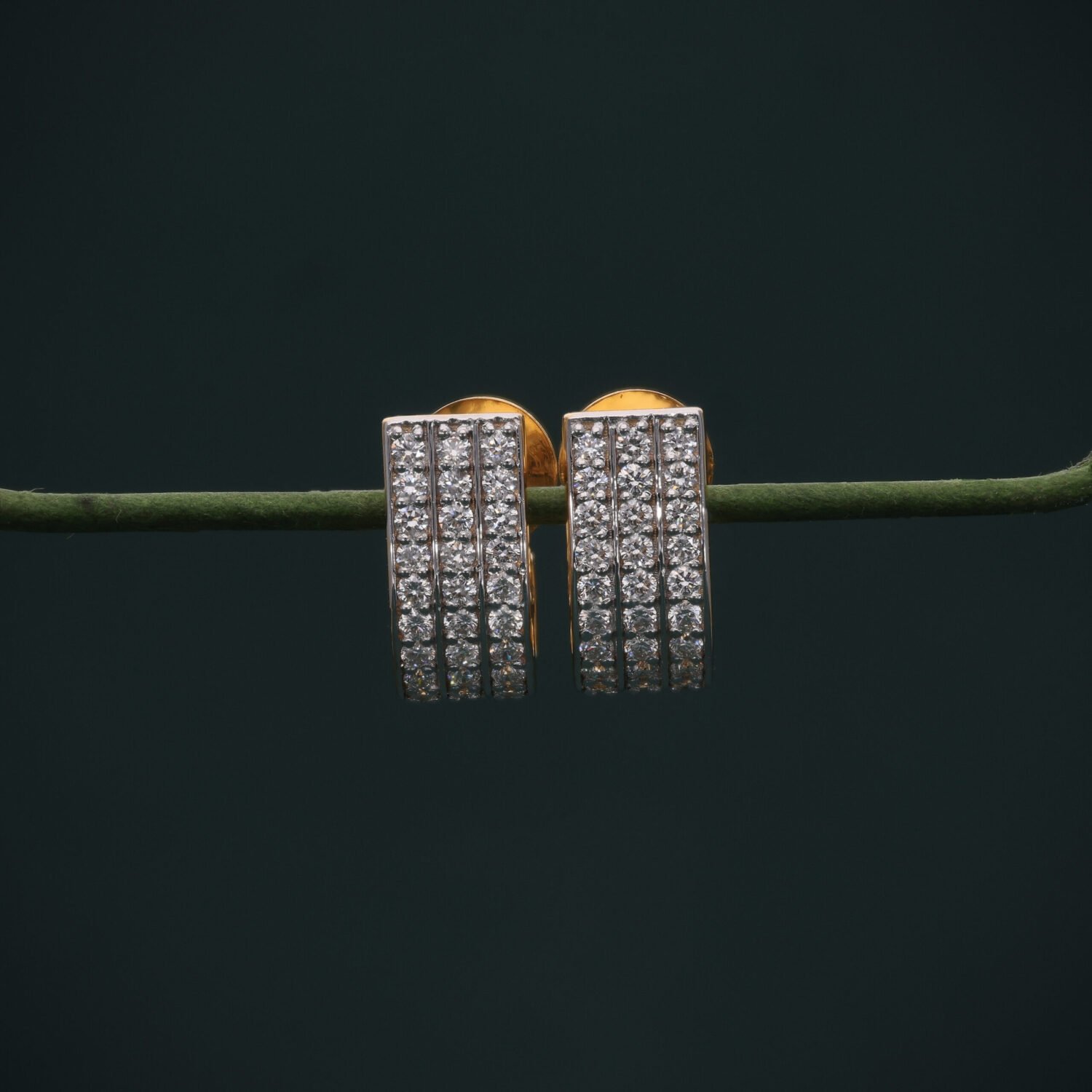 Brilliant Cut Natural Diamond Earrings | 18K Gold Fashion Fine Jewelry