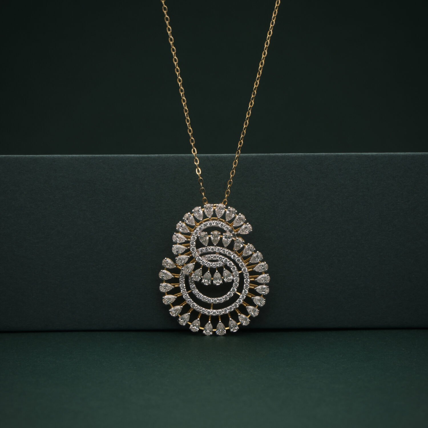 18K Yellow Gold Pear Cut Diamond Pendant for Women