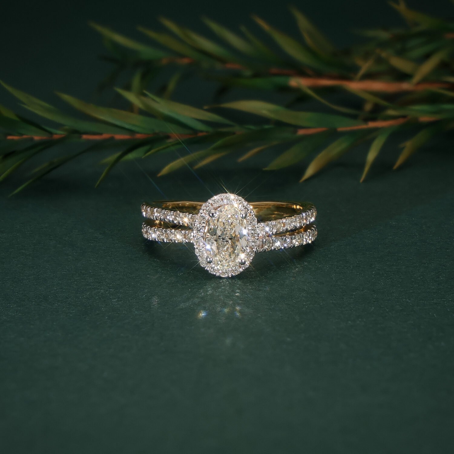Oval Cut Diamond Engagement Ring with Halo | Yellow Gold Ring