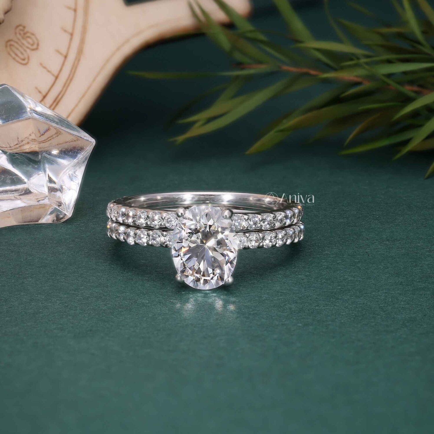 Women's 14K White Gold Oval Cut Solitaire Diamond Ring | IGI Certified