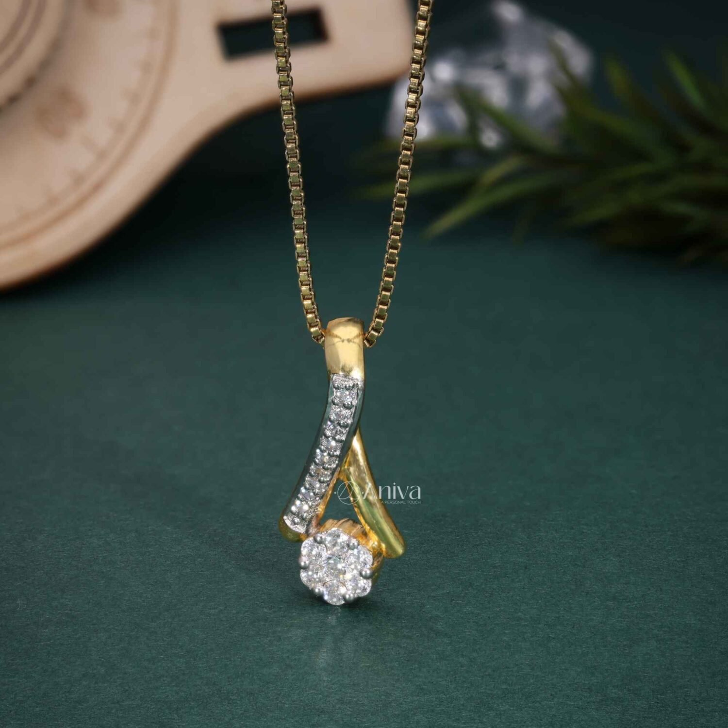 18K Yellow Gold Cluster Diamond Crossover Pendant Semi Mount Solitaire Look | IGI Certified