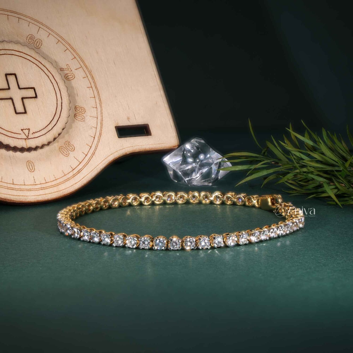 18K Yellow Gold Diamond Tennis Bracelet Classic Round Cut Design | IGI Certified